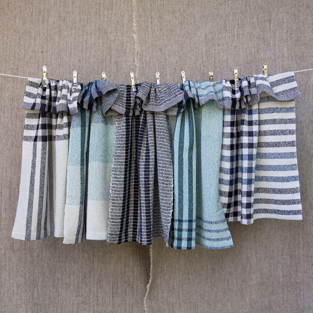Sea Foam &amp; Pebbles Tea Towel kit image 0