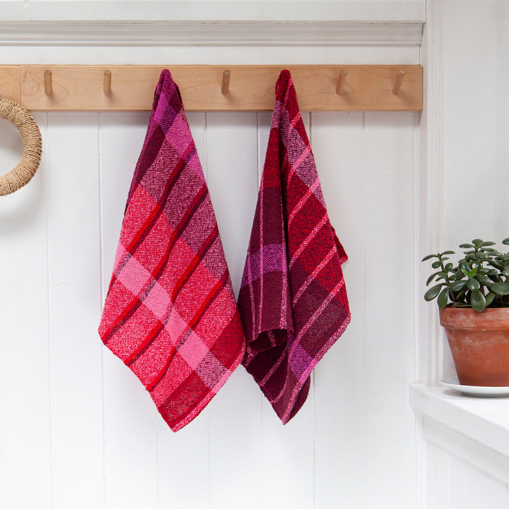 Bouclé Tea Towel Kit - Tulips image 0