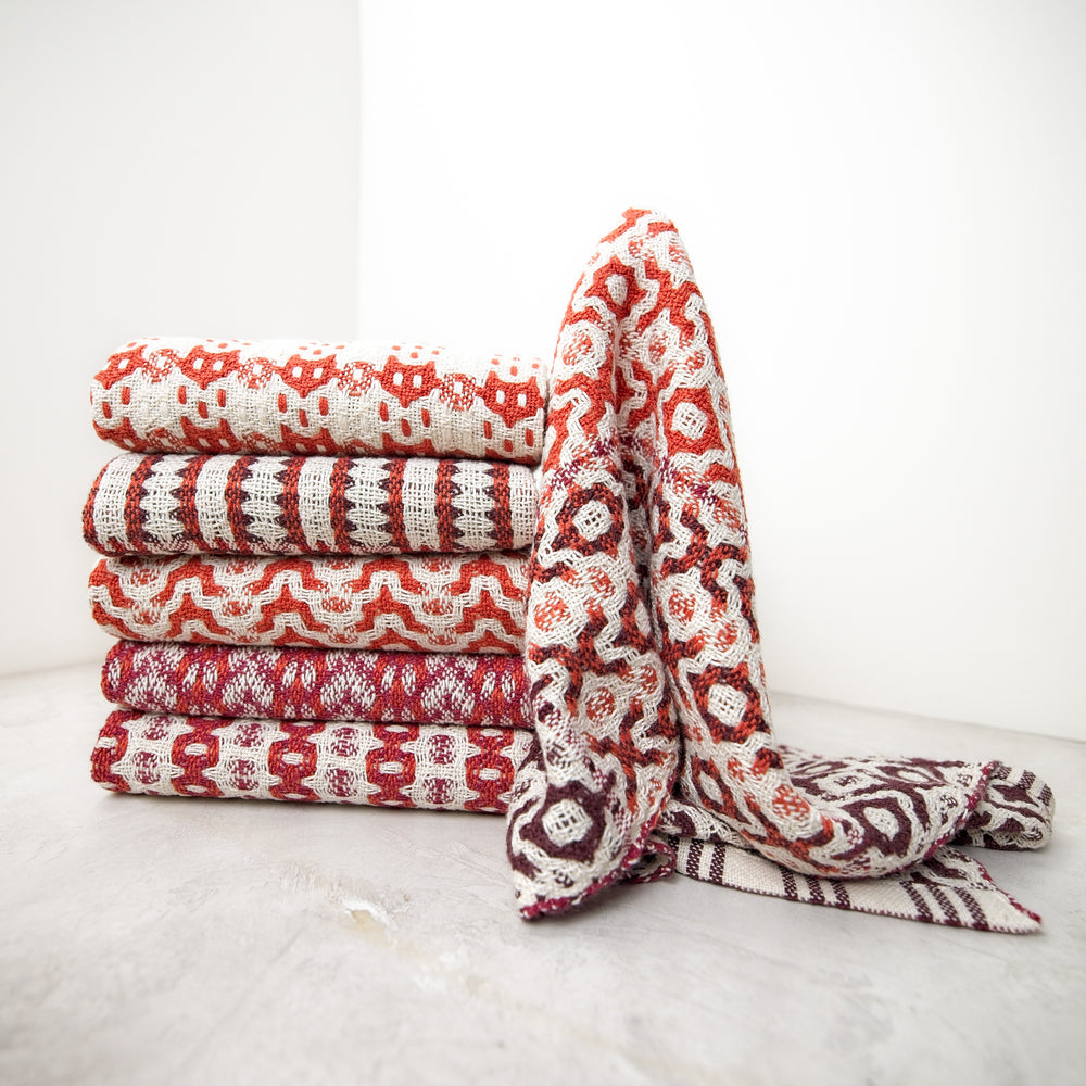 Foxes in the Rain Tea Towel kit image 0