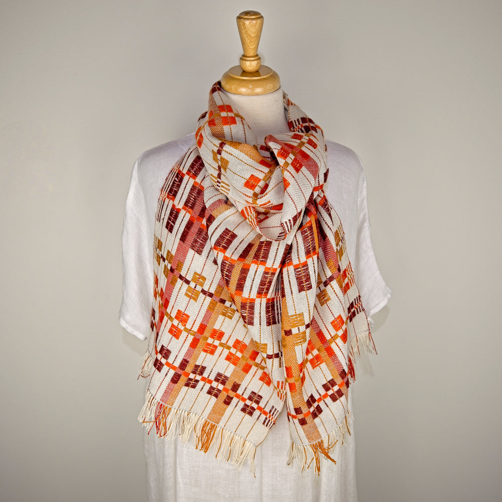 School of Weaving Kit - s10e09 cannele second warp - autumn scarves